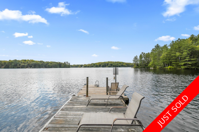 BAY LAKE Year Round Home / Cottage For Sale